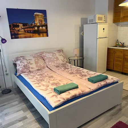 Onyx With Free Private Garage + Ac Lägenhet *